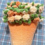 Gradient Ombre Hand-Crocheted Blanket Bouquet with Rose Border-【LOOM-006】 - Image 4