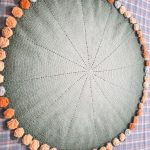 Gradient Ombre Hand-Crocheted Blanket Bouquet with Rose Border-【LOOM-006】 - Image 7