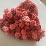 Red Rose Crochet Blanket Bouquet | Heart-Shaped Ombre Throw Gift-【LOOM-002】 - Image 4